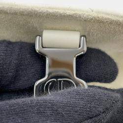 مملوكة مسبقًا حقيبة كتف ديور ماكروكناد ديور كامب جلد أبيض حجم صغير