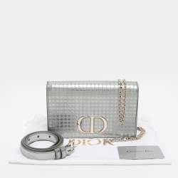 Pre Owned Dior 2 in 1 30 Montaigne Silver Microcannage Patent Leather Pouch