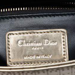 مملوكة مسبقًا حقيبة ديور ليدي ديور صغيرة كاناج معدني ذهبي لامع