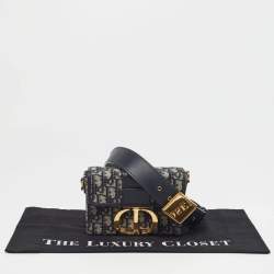 Pre Owned Dior 30 Montaigne Navy Blue Oblique Canvas Box Bag