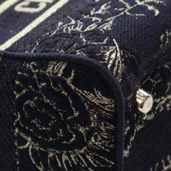 مملوكة مسبقًا Dior Lady D-Lite Medium Embroidered Canvas Top Handle Bag