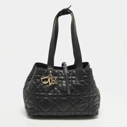 مملوكة مسبقًا Dior Toujours Medium Black Macrocannage Leather Tote