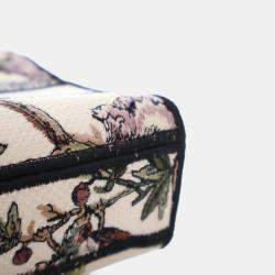 مملوكة مسبقًا حقيبة ديور متوسطة مطرزة ليدي دي-جوي