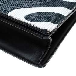 مملوكة مسبقًا حقيبة كتف ديور ديورما جلد أخضر بقلاب