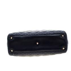 مملوكة مسبقًا حقيبة يد ديور ليدي ديور كبيرة جلد كحلية