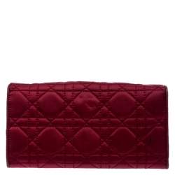 مملوكة مسبقًا Dior Burgundy Quilted Cannage Satin Charming Lock Continental Wallet
