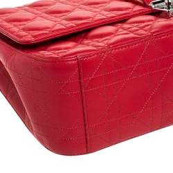 Pre Owned حقحقيبة ديور ميس ديور كبيرة قلاب جلد مبطن كاناج أحمر 