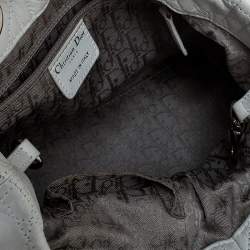 مملوكة مسبقًا حقيبة يد ديور ليدي ديور ناعمة جلد بيضاء