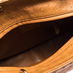 مملوكة مسبقًا حقيبة يد ديور ليدي ديور كبيرة جلد نعام بني فاتح