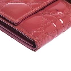 مملوكة مسبقًا محفظة بسلسلة ديور "نيو لوك" جلد كاناج أرجواني