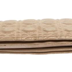 مملوكة مسبقًا حقيبة كلتش ديور جلد كا ناج ذهبي متقزح