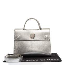 Pre Owned Dior Metallic Silver Leather Medium Diorever Bag