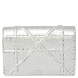 Pre Owned Christian Dior Silver Grained Leather Diorama Pouch Wallet on Chain
