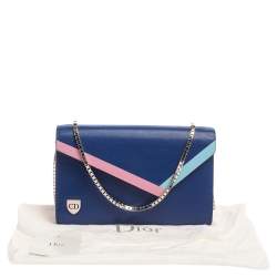 مملوكة مسبقًا Dior Electric Blue Leather Explore Chain Telephone Pouch 