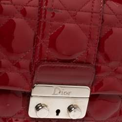 مملوكة مسبقًا حقيبة كلاتش ديور سلسلة نيو لوك جلد لامعة كاناج سوداء