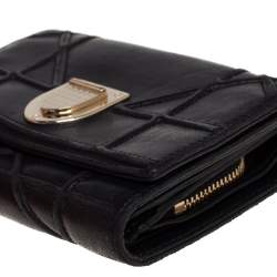 مملوكة مسبقًا Dior Black Leather Diorama Compact Wallet