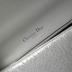 مملوكة مسبقًا Dior Grey Crackled Patent Leather Medium Diorama Shoulder Bag