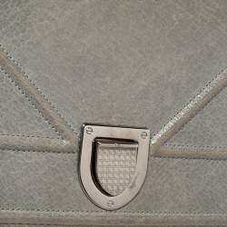 مملوكة مسبقًا Dior Grey Crackled Patent Leather Medium Diorama Shoulder Bag