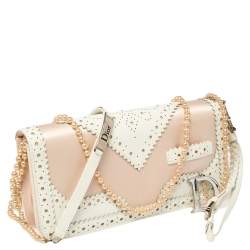 مملوكة مسبقًا Dior Beige Satin and Patent Leather D'Trick Clutch