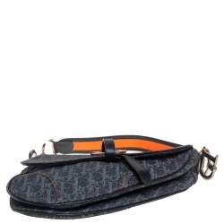 مملوكة مسبقًا حقيبة ديور سادل جلد وكانفاس مائل أزرق