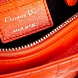 مملوكة مسبقًا حقيبة يد توتس ديور ليدي ديور متوسطة جلد كاناج برتقالي 