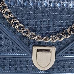 Pre Owned Dior Blue Micro Cannage Patent Leather Mini Diorama Chain Shoulder Bag