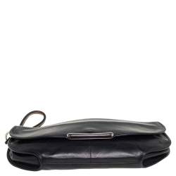 مملوكة مسبقًا Dior Black Leather D Charm Oversized Wristlet Clutch