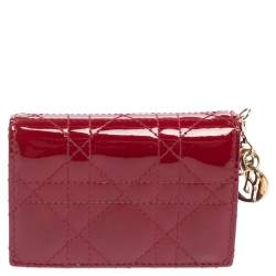 مملوكة مسبقًا حافظة بطاقات ديور ليدي ديور جلد كاناج أحمر لامع 