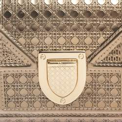 Pre Owned محفظة ثلاثية الطي ديور ديوراما جلد لامع كاناج مايكرو ذهبي ميتاليك 