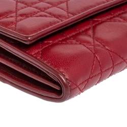 مملوكة مسبقًا محفظة بسلسلة ديور ليدي ديور جلد كاناج حمراء