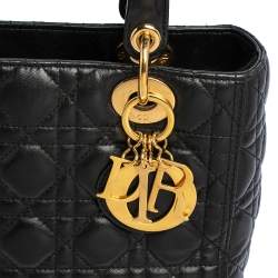 مملوكة مسبقًا حقيبة يد توتس ديور ليدي ديور جلد كاناج أسود متوسطة 