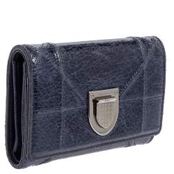 مملوكة مسبقًا Dior Blue Crinkled Leather Diorama Trifold Wallet