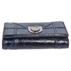 مملوكة مسبقًا Dior Blue Crinkled Leather Diorama Trifold Wallet