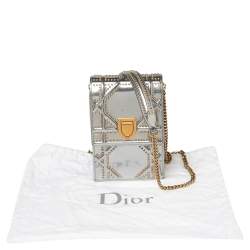 مملوكة مسبقًا حقيبة كلتش ديور سلسلة فيرتيكال ديوراما مرصعة جلد كحلى 