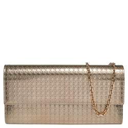 مملوكة مسبقًا محفظة بسلسلة ديور كرويزير جلد لامع ميكروكاناج ذهبي ميتاليك 