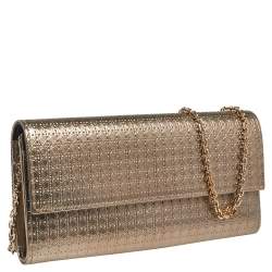 مملوكة مسبقًا محفظة بسلسلة ديور كرويزير جلد لامع ميكروكاناج ذهبي ميتاليك 