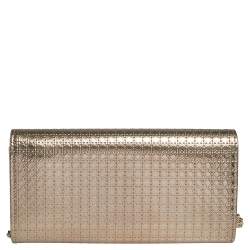 مملوكة مسبقًا محفظة بسلسلة ديور كرويزير جلد لامع ميكروكاناج ذهبي ميتاليك 