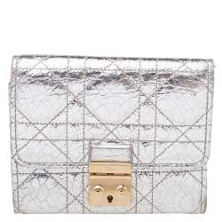 Pre Owned Dior Silver Cannage Foil Leather Compact Wallet