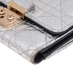 Pre Owned Dior Silver Cannage Foil Leather Compact Wallet