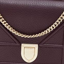 Pre Owned محفظة بسلسلة ديور ديوراما جلد عنابي 