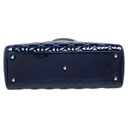 Pre Owned حقيبة يد توتس ديور ليدي ديور جلد لامع كاناج أزرق كحلي كبيرة