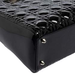 مملوكة مسبقًا حقيبة يد توتس ديور ليدي ديور جلد لامع كاناج أسود كبيرة