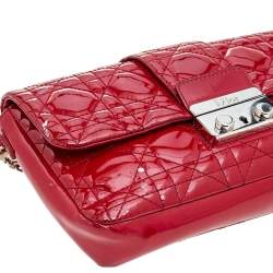 مملوكة مسبقًا حقيبة كلتش ديور سلسلة برومينيد ميس ديور جلد لامع مبطن كاناج أحمر