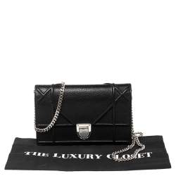 مملوكة مسبقًا محفظة بسلسلة ديور ديوراما جلد أسود