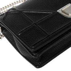 مملوكة مسبقًا محفظة بسلسلة ديور ديوراما جلد أسود