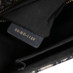 مملوكة مسبقًا حقيبة كتف ديور مونتايغن 30 جلد وكانفاس بالشعار أزرق كحلي بقلاب