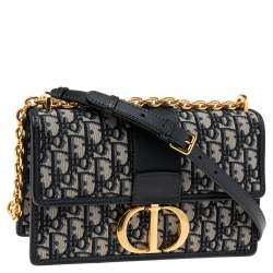 مملوكة مسبقًا حقيبة كتف ديور مونتايغن 30 جلد وكانفاس بالشعار أزرق كحلي بقلاب