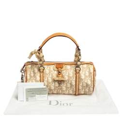 مملوكة مسبقًا حقيبة ديور رومانتيك دوفيل جلد وكانفاس مقوى تروتر بيج/أبيض