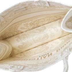 مملوكة مسبقًا Dior White/Gold Toile de Jouy Canvas Small Book Tote