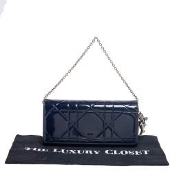 Pre Owned محفظة ديور ليدي ديور جلد لامع كاناج أزرق كحلي بسلسلة 